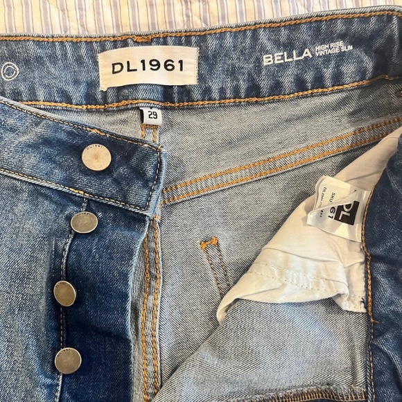 DL1961 Bella High Rise Jeans, Sz 29, like new! - Picture 6 of 7